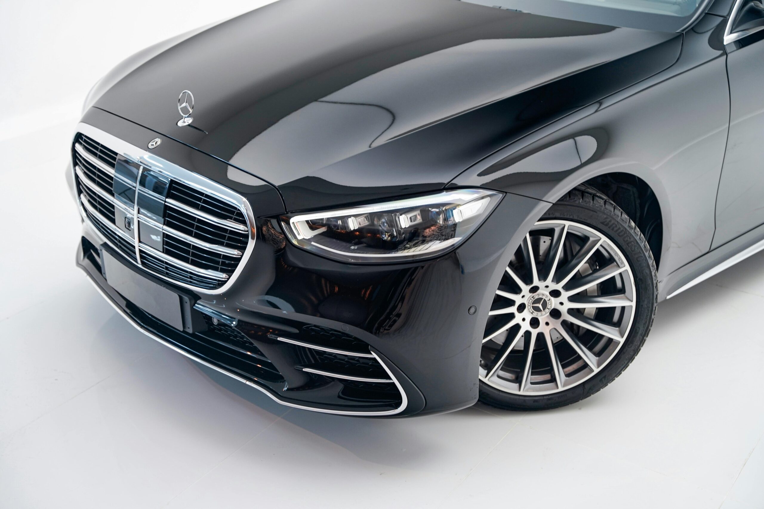 Mercedes S-Class Luxury